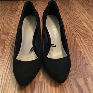 Express Black Suede Wedge Pump Heels